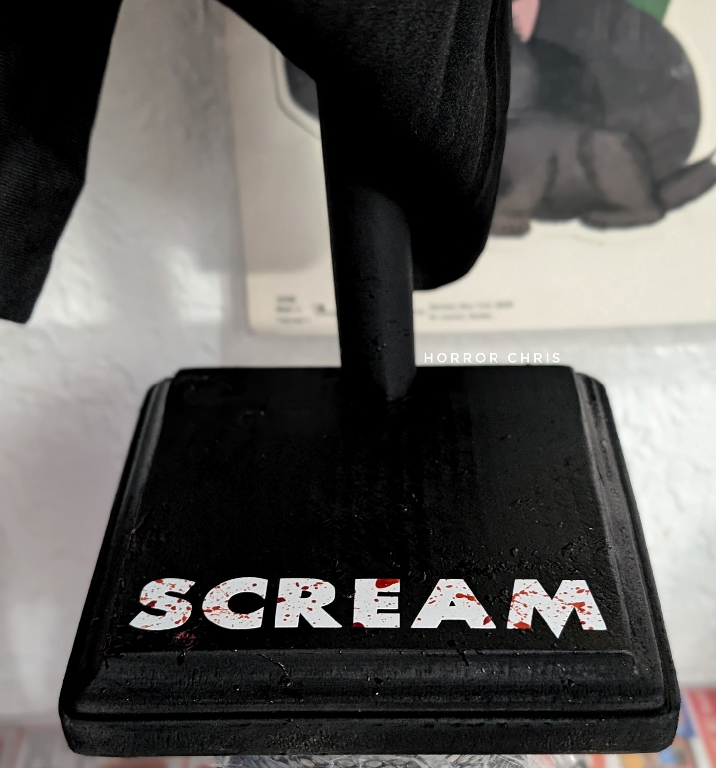 Bloody scream display